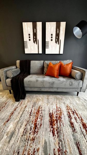 Stylish Executive Apartment with Power Backup